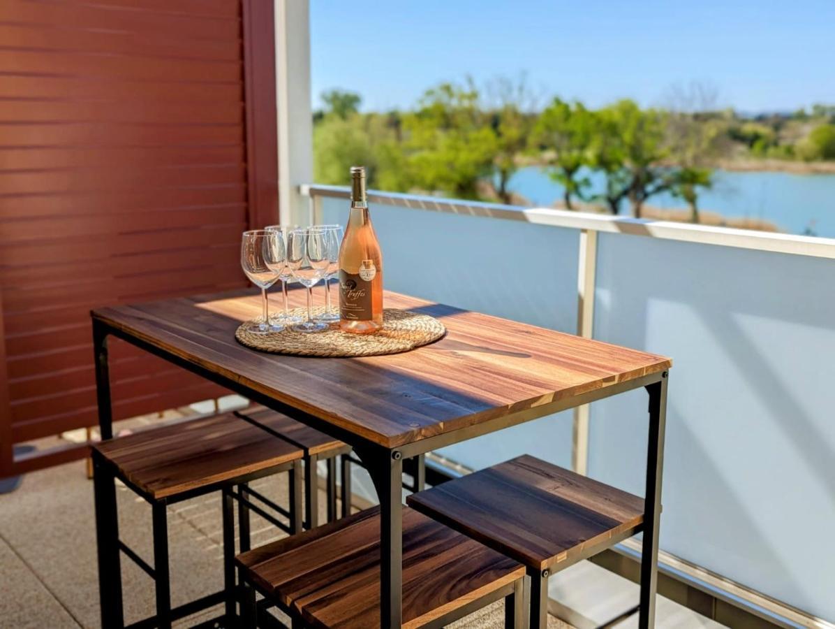 Lakeside Provence - Appartement 4 Etoiles Face Au Lac De Monteux Extérieur photo