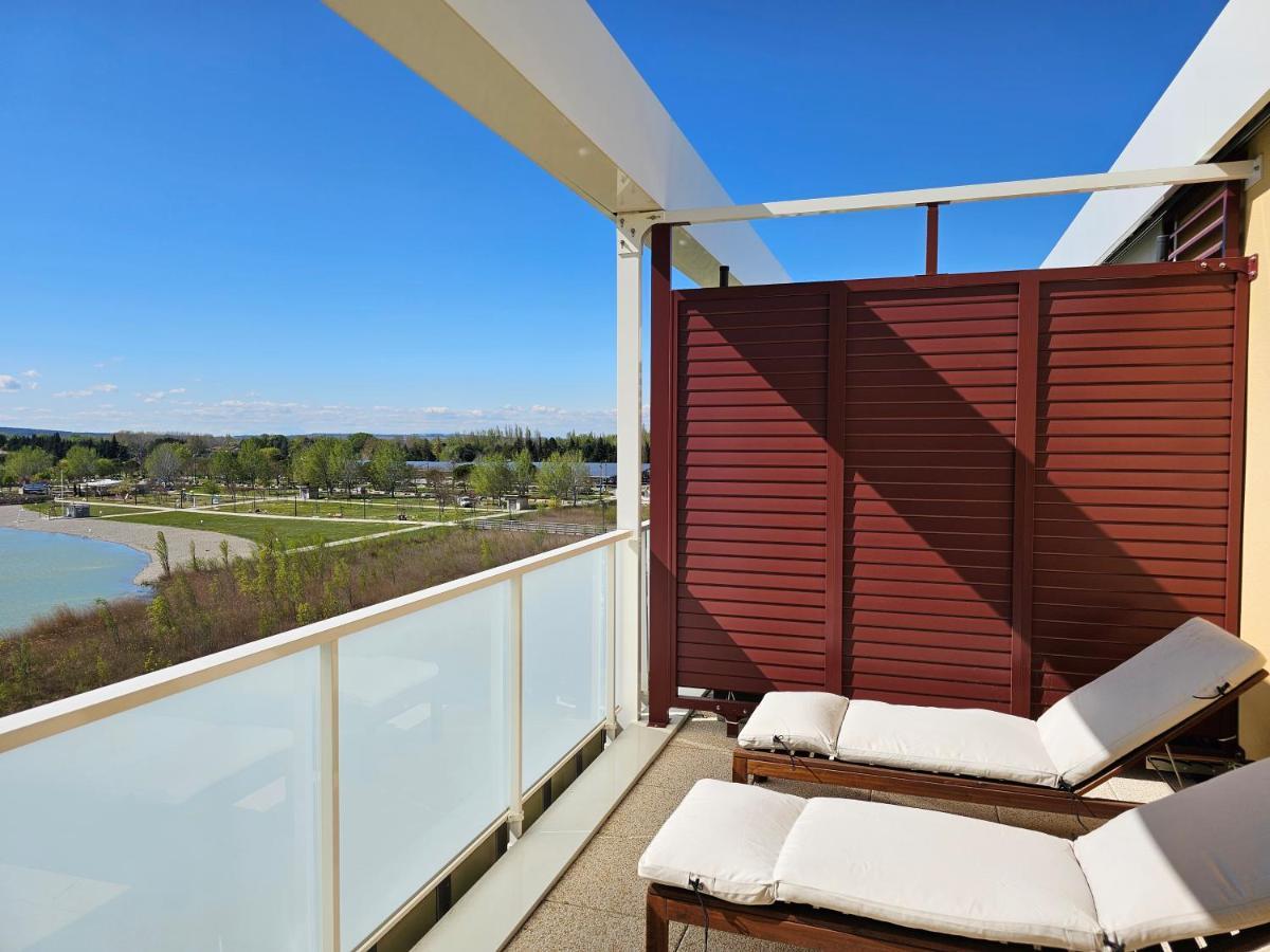 Lakeside Provence - Appartement 4 Etoiles Face Au Lac De Monteux Extérieur photo