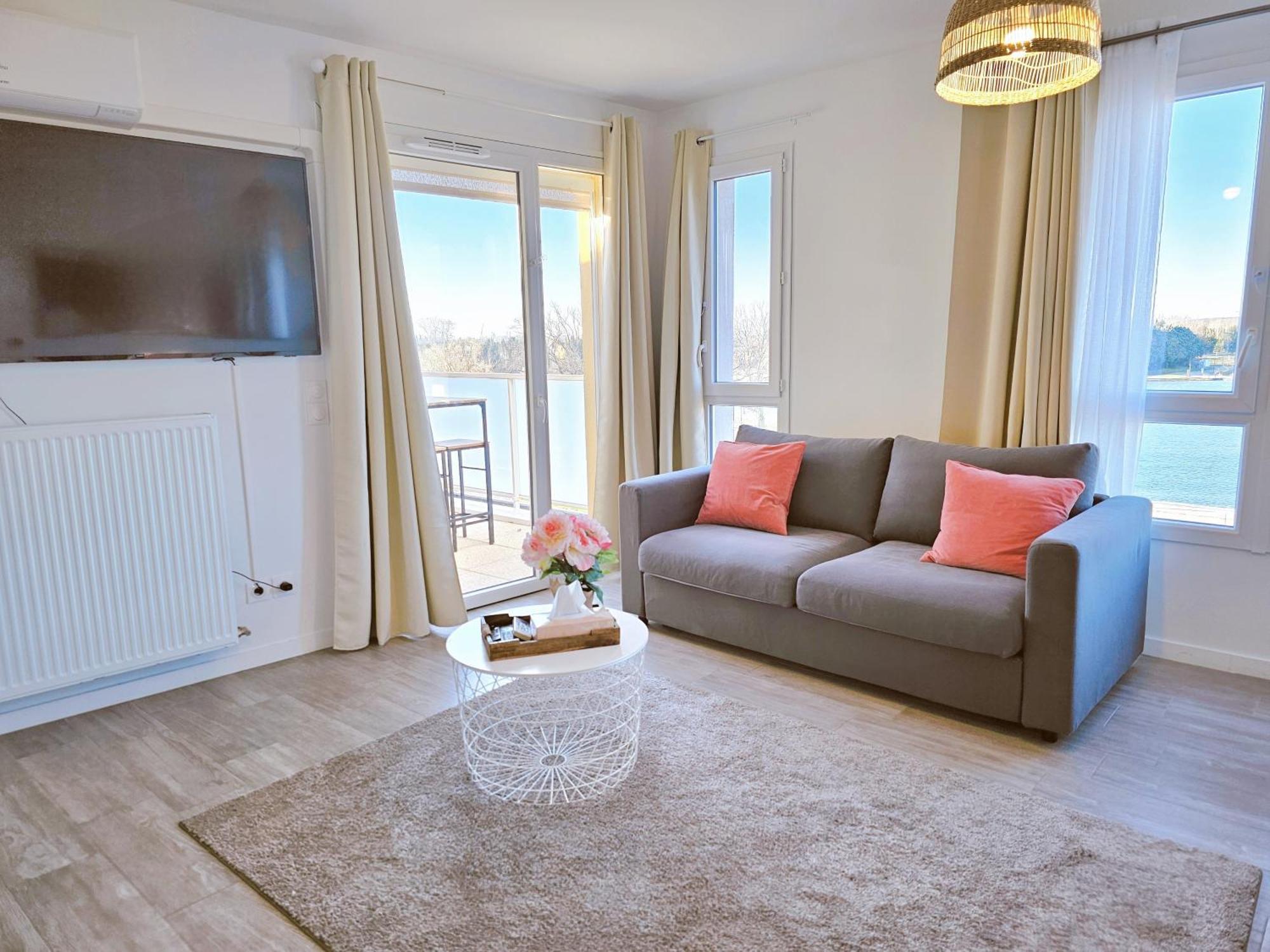 Lakeside Provence - Appartement 4 Etoiles Face Au Lac De Monteux Extérieur photo